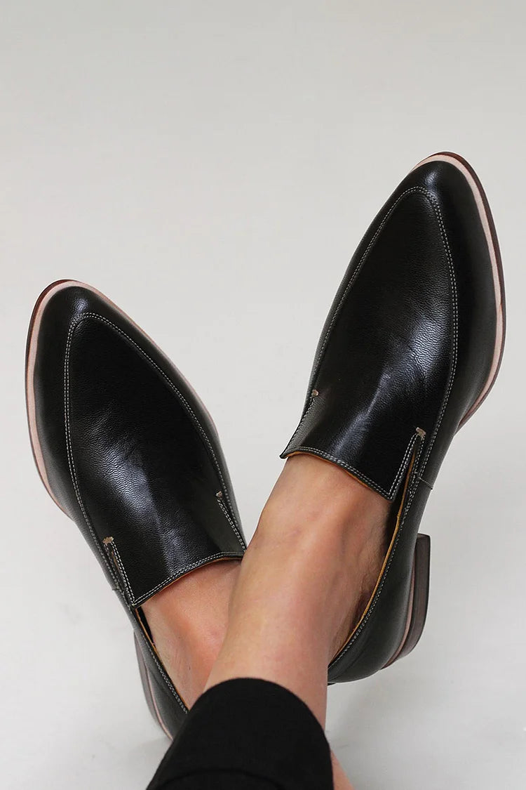 CYNTHIA – MINIMALIST LOAFERS WITH MODERN REFINEMENT