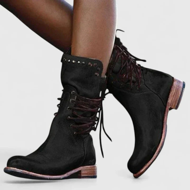 EVELINDRA – ELEGANT BOOTS WITH TIMELESS STYLE