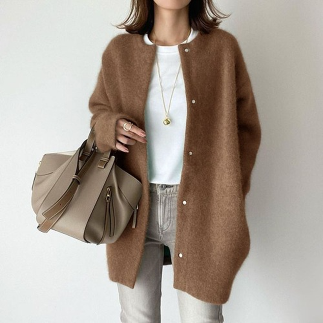 Silvia - Warm and Elegant Cardigan