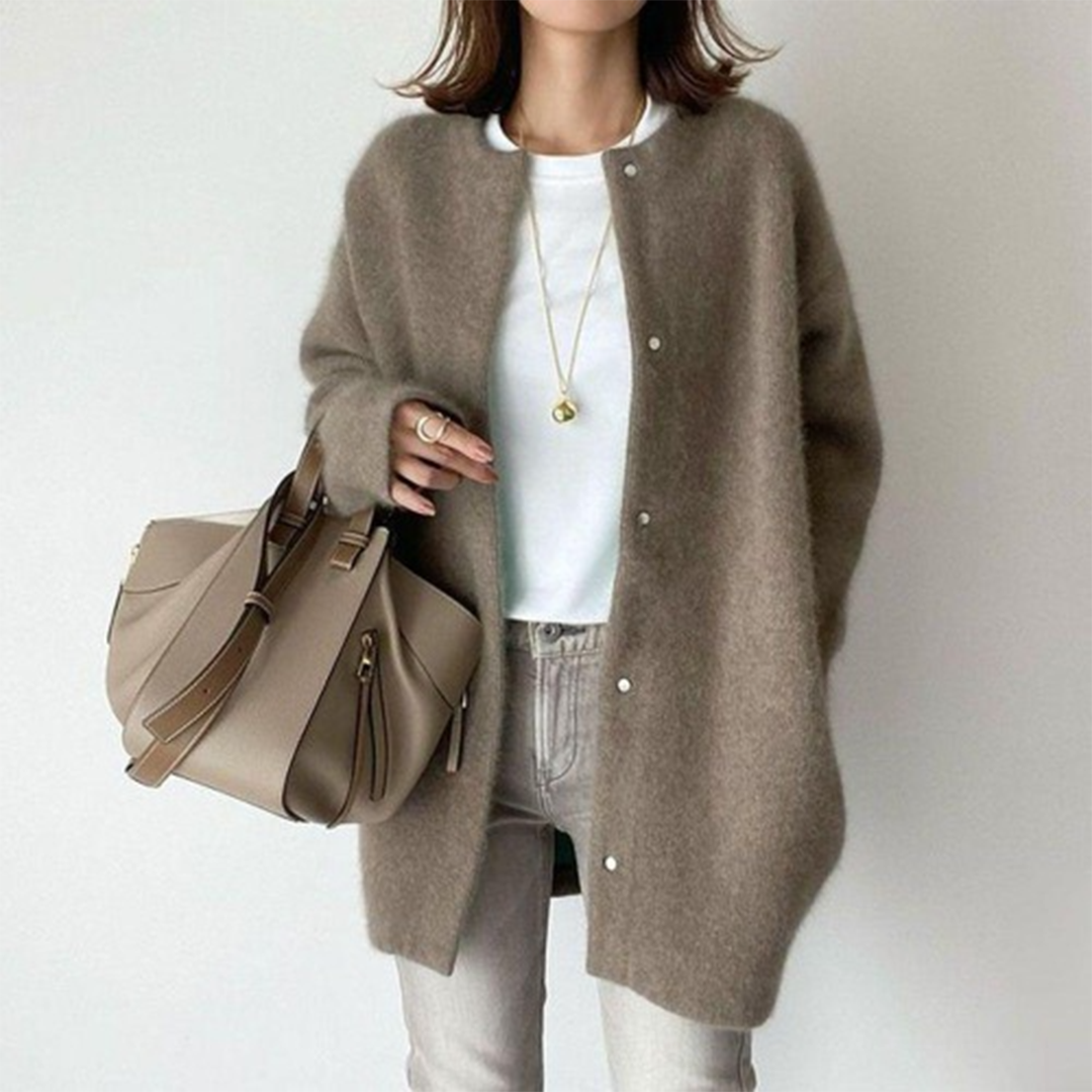 Silvia - Warm and Elegant Cardigan