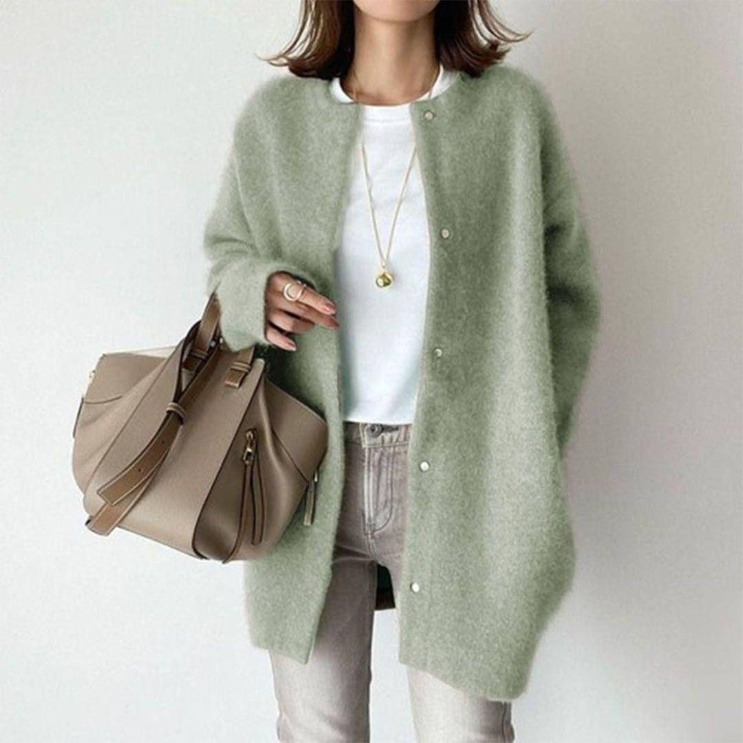 Silvia - Warm and Elegant Cardigan
