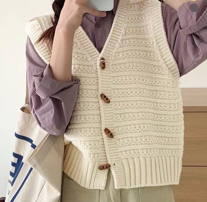 AISLING – SOPHISTICATED SLEEVELESS KNIT VEST
