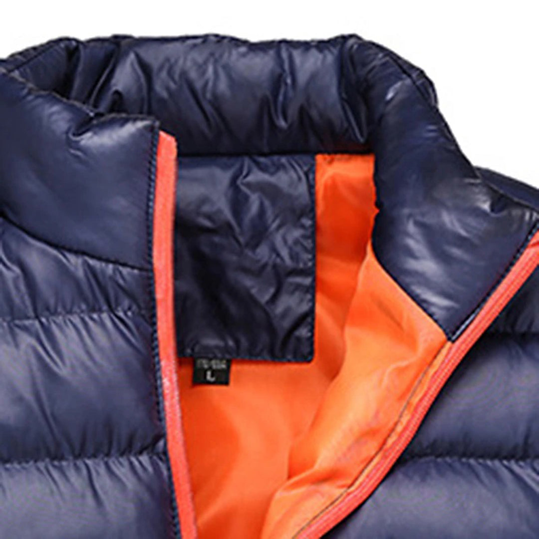 Men's Lightweight Puffer Jacket – Detail View