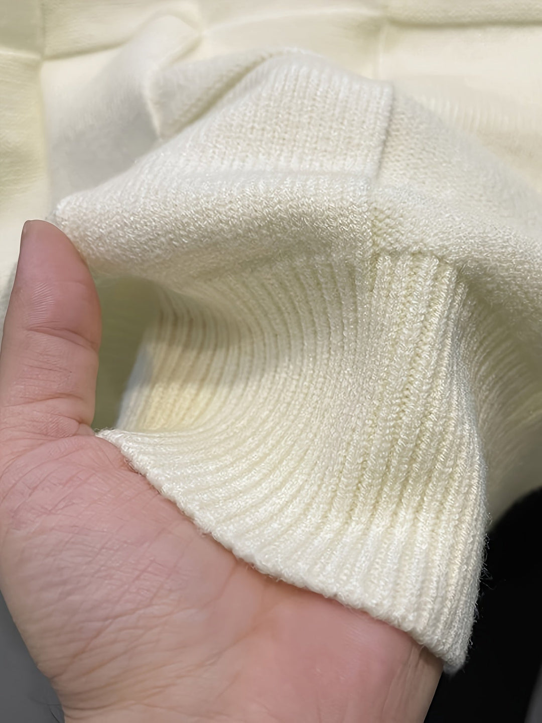 Men's Textured Crew Neck Knit Sweater – Detail View
