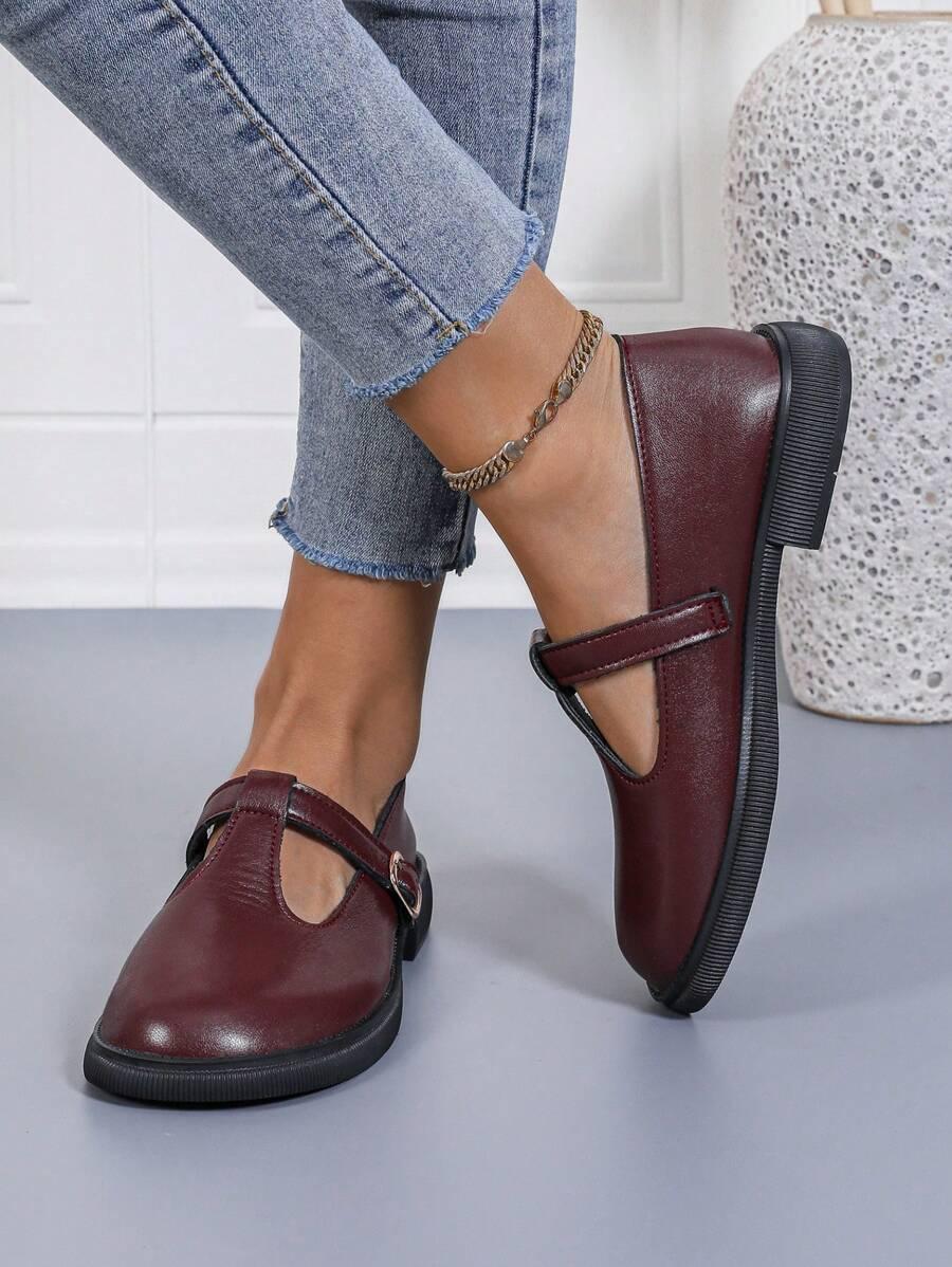 Women's Leather Wide Fit Mary Janes – Detail View