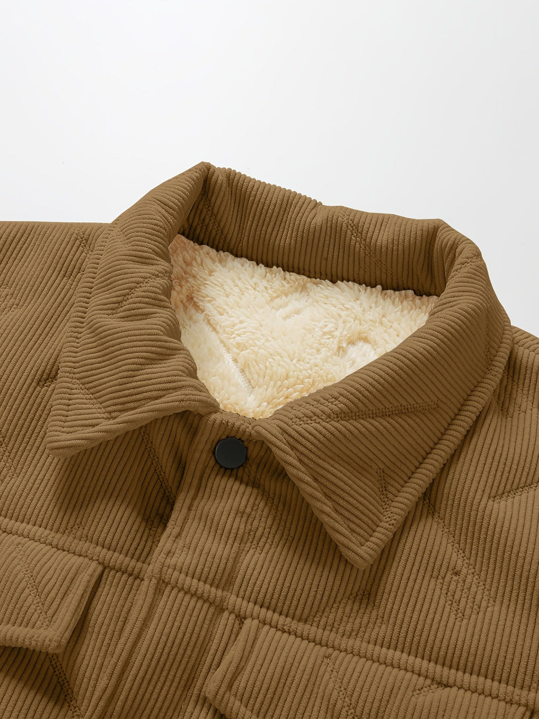 Men's Quilted Sherpa Trucker Jacket – Detail View