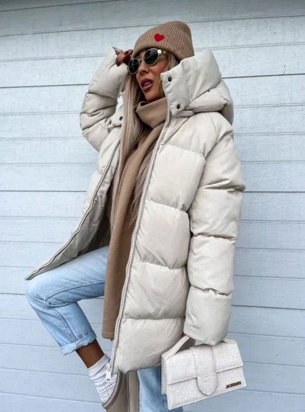 Women's Hooded Puffer Jacket – Detail View