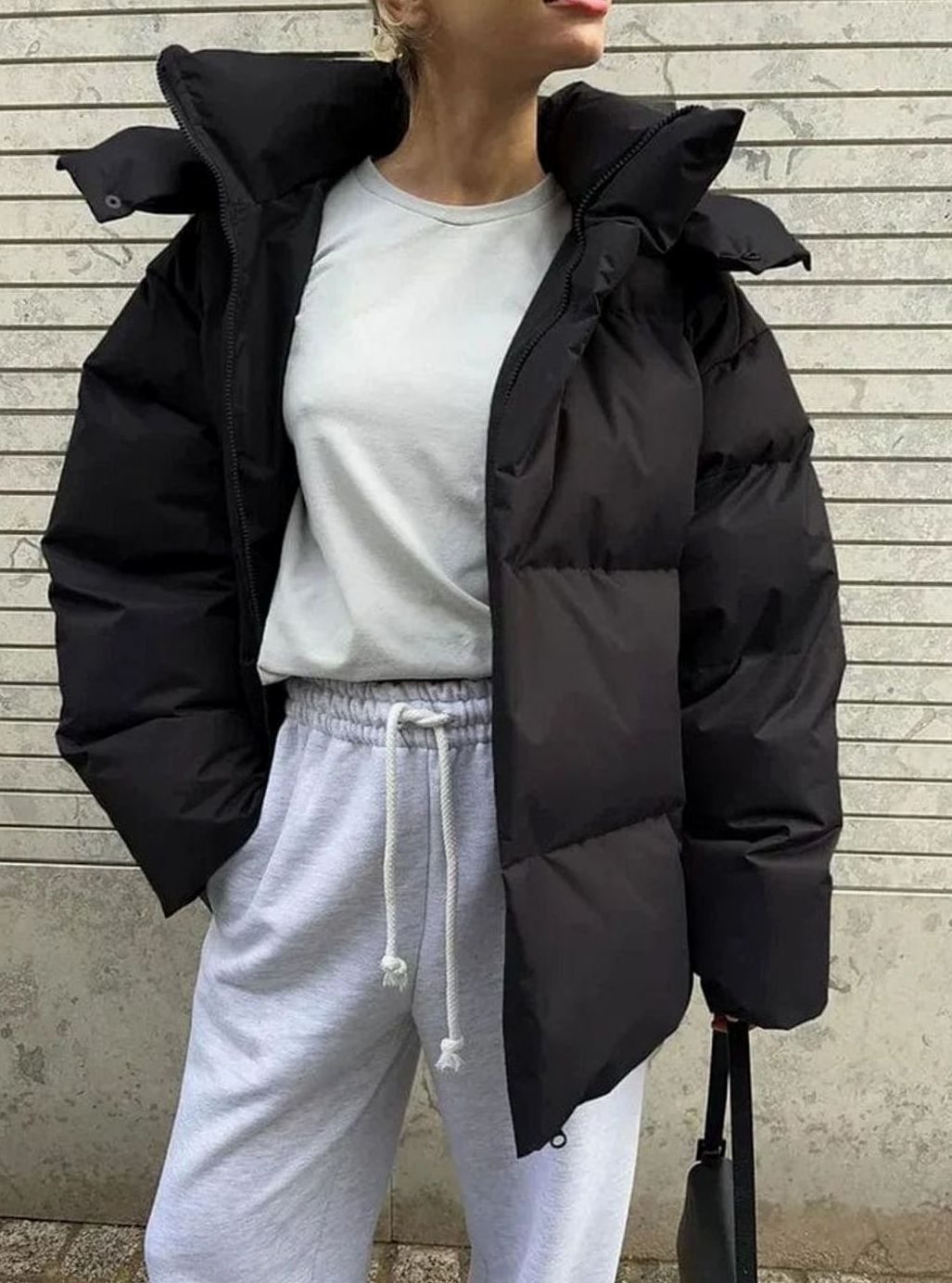 Women's Hooded Puffer Jacket – Detail View