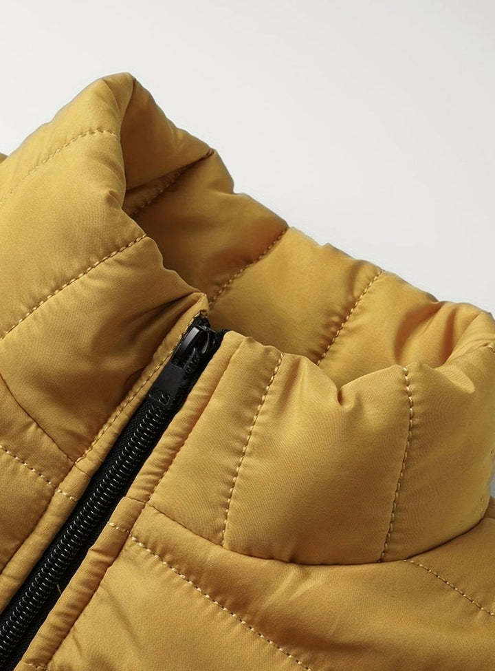 Men's Lightweight Puffer Jacket – Detail View