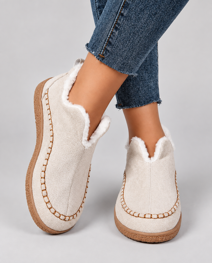 HUGUETTE | WOMEN'S FUR LINED SLIP ON MOCCASIN BOOTS 1