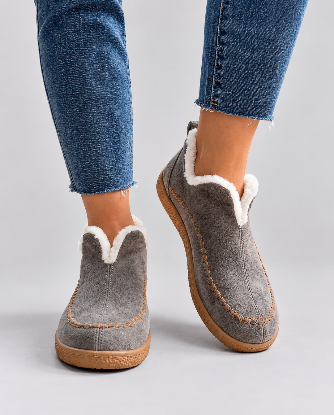 HUGUETTE | WOMEN'S FUR LINED SLIP ON MOCCASIN BOOTS 3