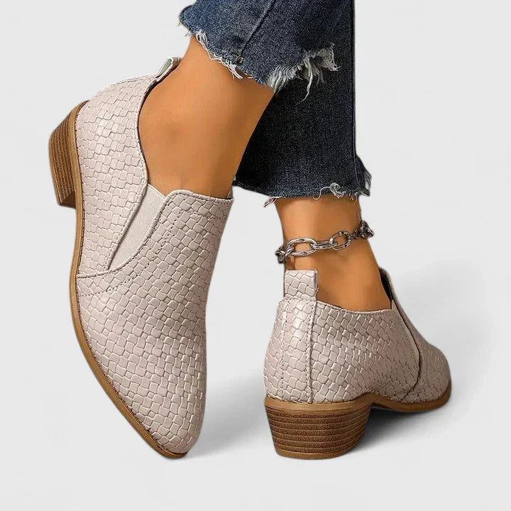 ARIVELLEA – ORTHOPEDIC SHOES