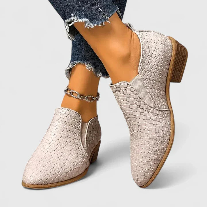 ARIVELLEA – ORTHOPEDIC SHOES