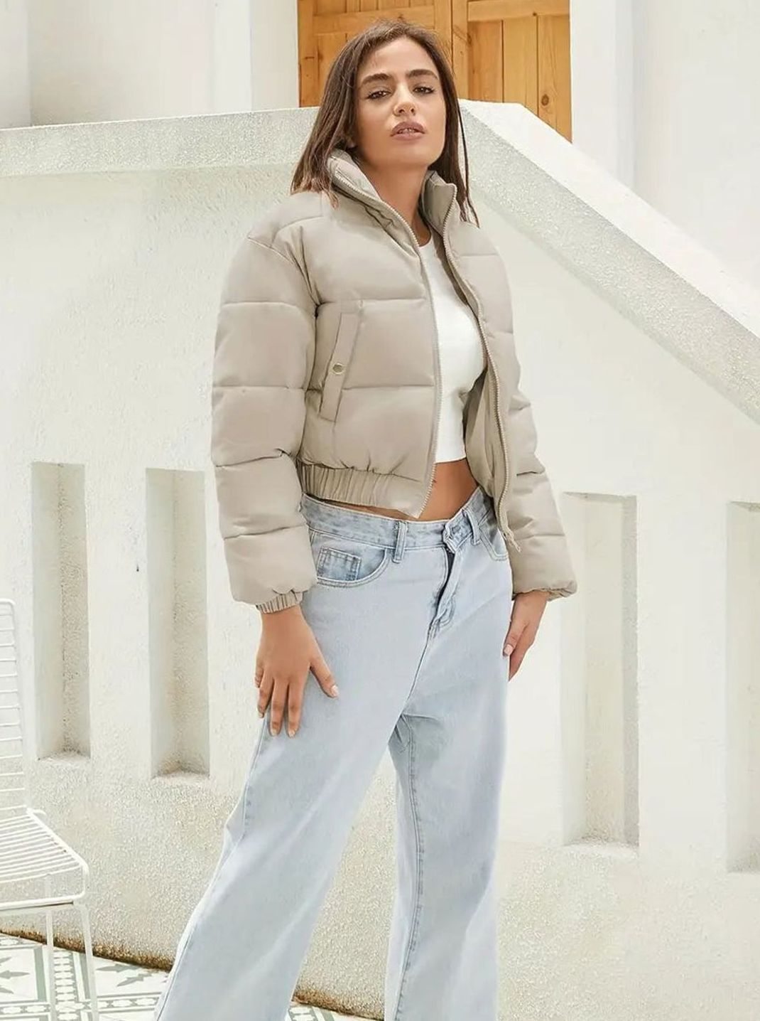Women's Cropped Puffer Jacket – Detail View