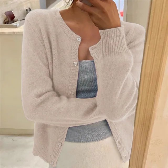 MARGAUX | WOMEN'S CROPPED BUTTON UP CARDIGAN 3