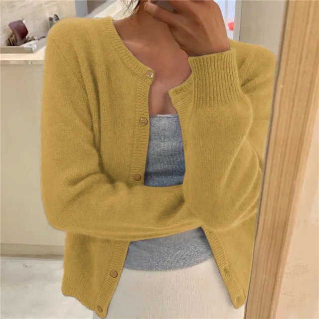 MARGAUX | WOMEN'S CROPPED BUTTON UP CARDIGAN 6