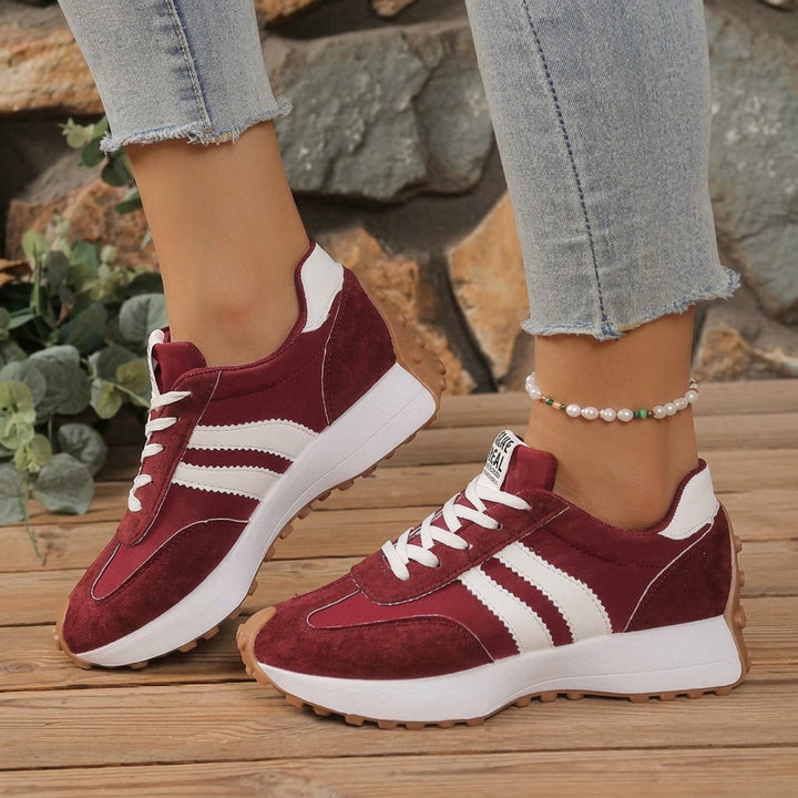 MATHILDE | WOMEN'S RETRO SNEAKERS LACE UP COMFORT 2