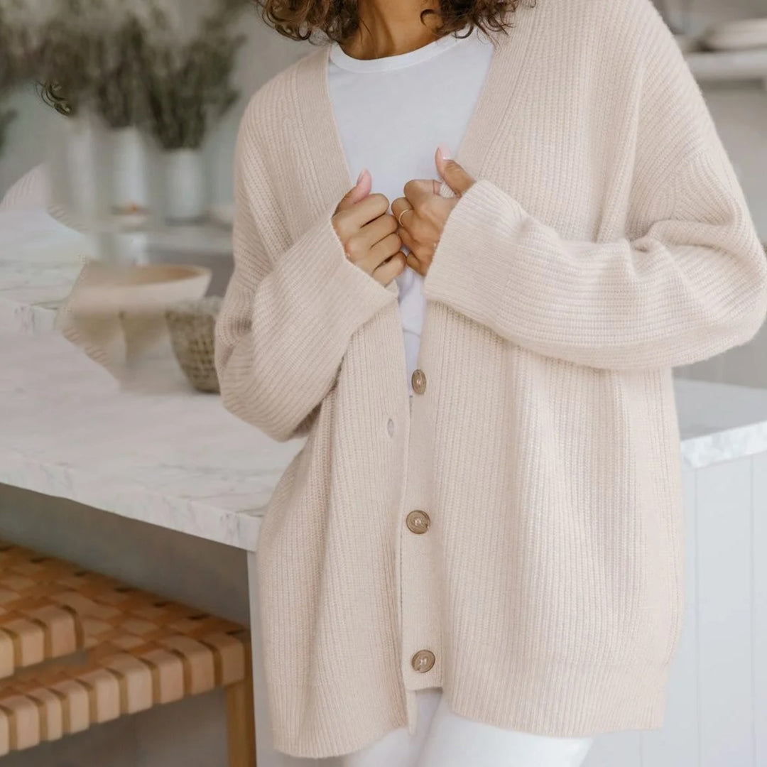 Women's Oversized Knit Cardigan – Detail View
