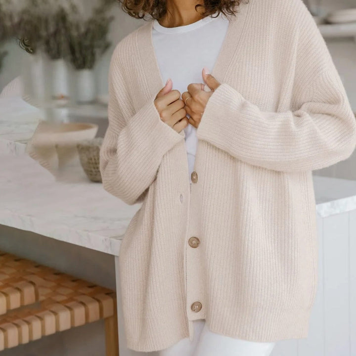 Women's Oversized Knit Cardigan – Detail View