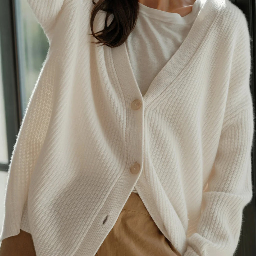 Women's Oversized Knit Cardigan – White