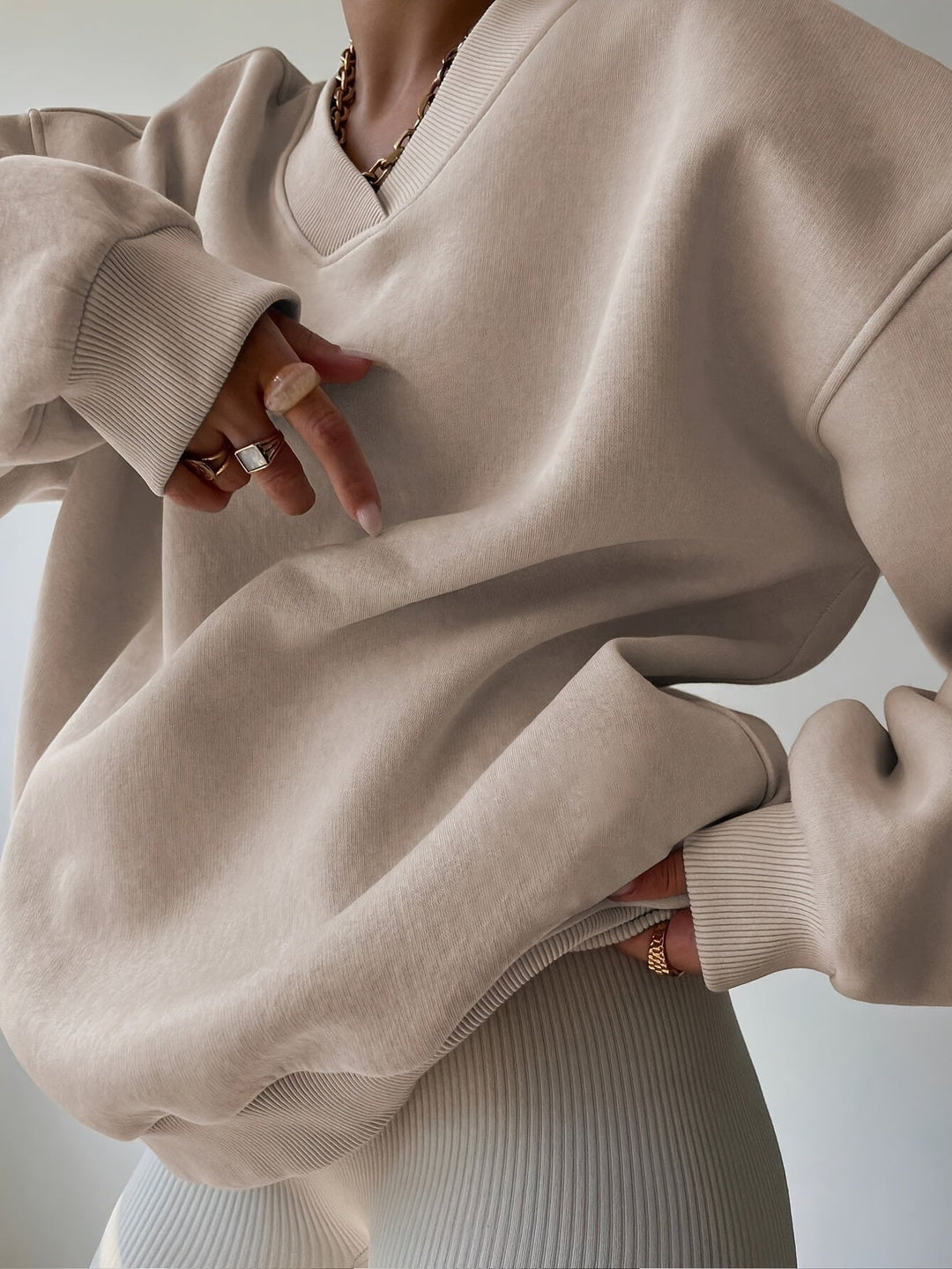 RADEGONDE | WOMEN'S OVERSIZED V NECK SWEATSHIRT FLEECE PULLOVER 5
