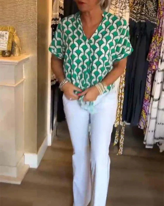 Audrey - Casual Top with Print and V-Neck
